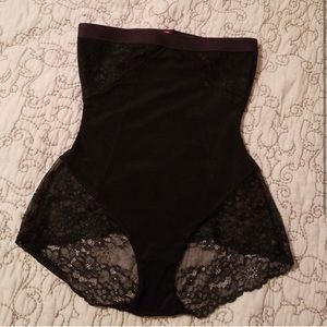 Spanx lace shape wear
